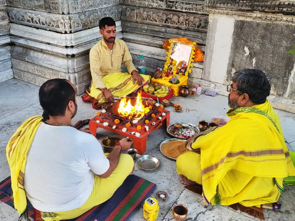 Vedic Click - Personalized Rituals & Remedies, Online Puja, Aarti, Chalisa, Vedic Knowledge 2